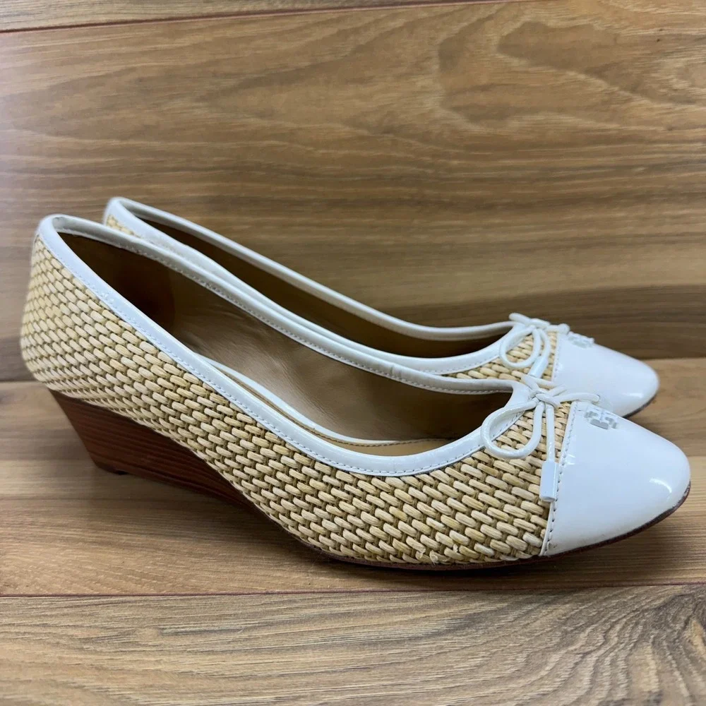 Tory Burch Wicker Raffia Wedge Pumps 10.5 M White Natural Bow Cap Toe Low Heel